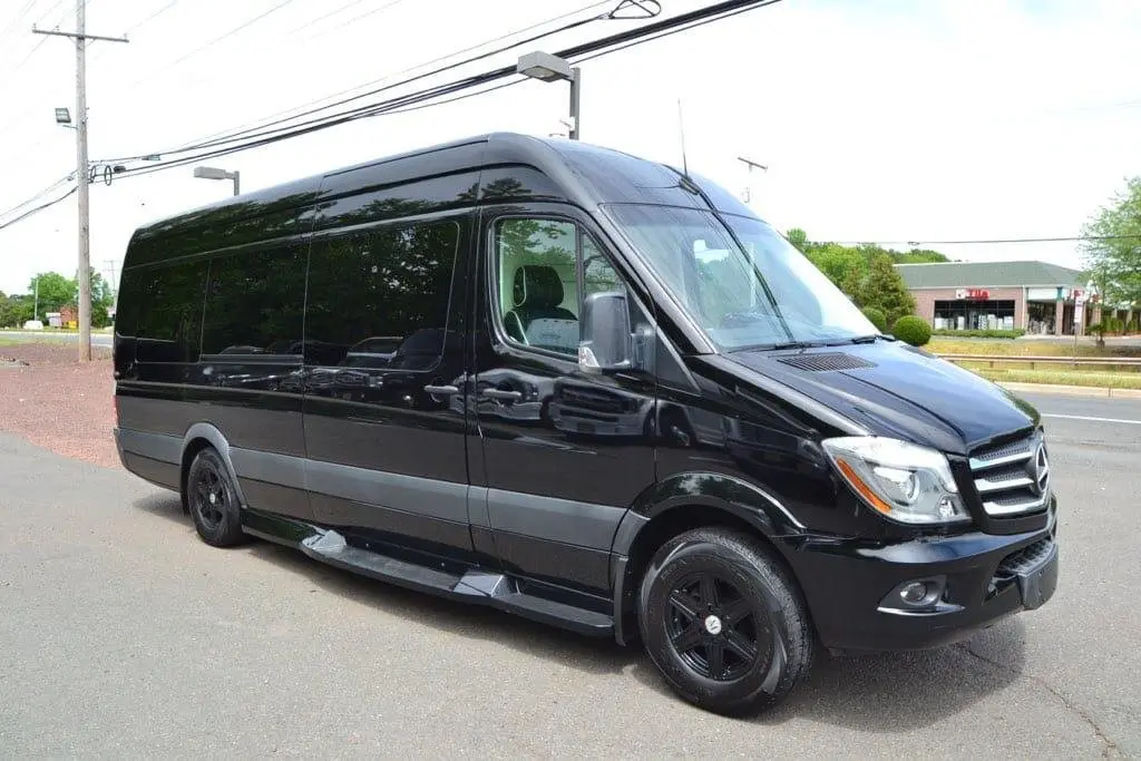 Simon Tours Jamaica passenger vehicle